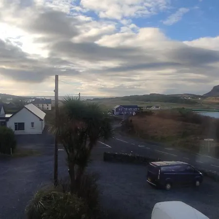 Hotel John Eoinin's Bar And *