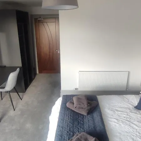 Hotel John Eoinin's Bar And