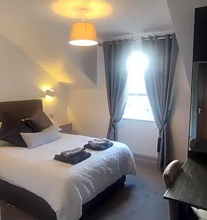 John Eoinin's Bar And Hotel