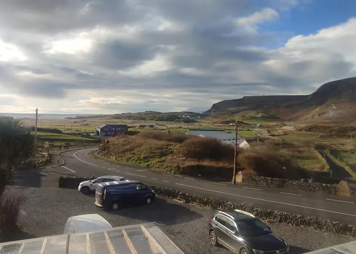 John Eoinin's Bar And Szálloda