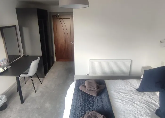 Hotel John Eoinin's Bar And